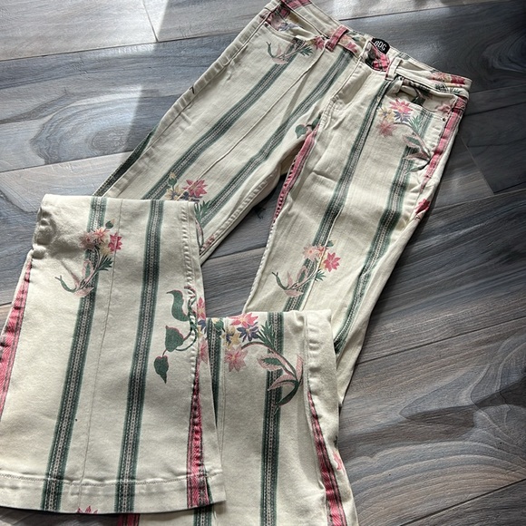 BDG Hi rise flare jeans - Picture 2 of 5